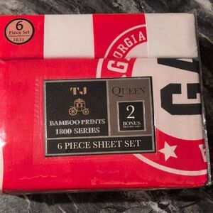 TJ Queen 6 Piece Sheet Set in Red and White GA